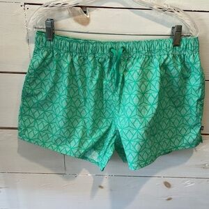 Lauren James Women's Green Geometric Shorts, size large, see pics, preppy, EUC